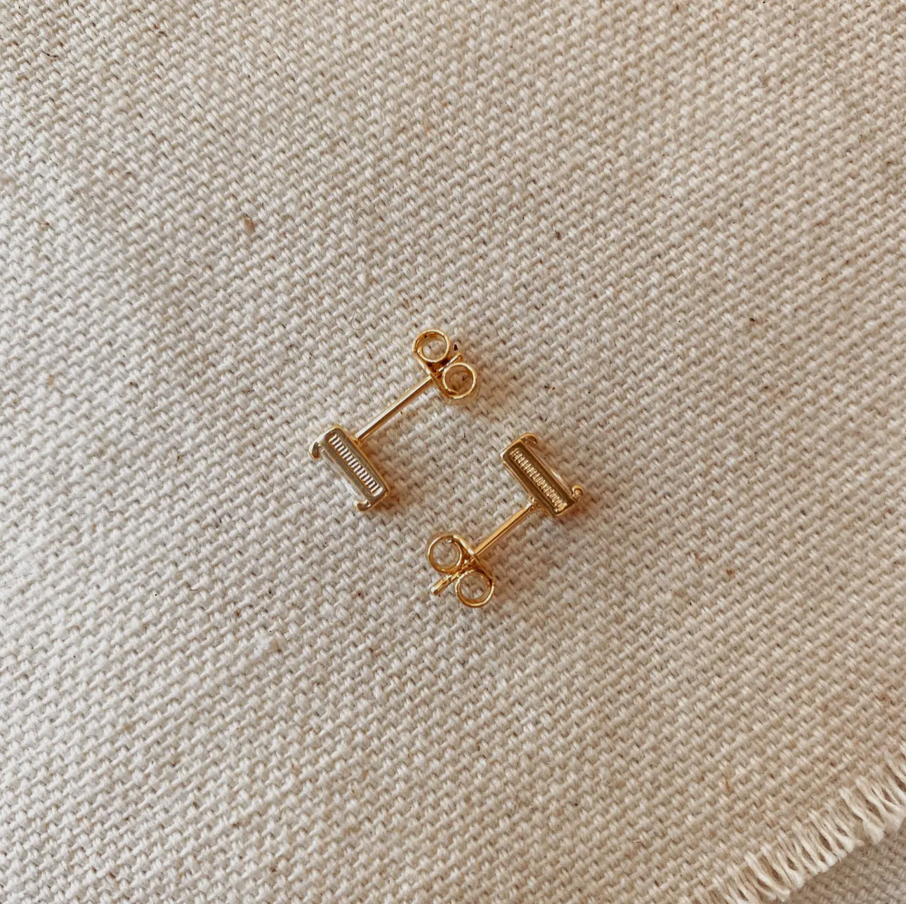 18k gold filled cubic zirconia baguette stud earrings