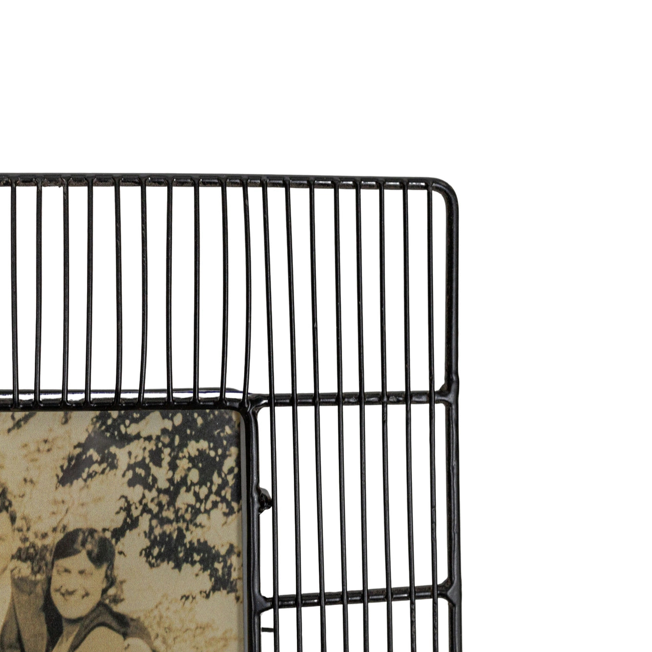 black wire picture frame