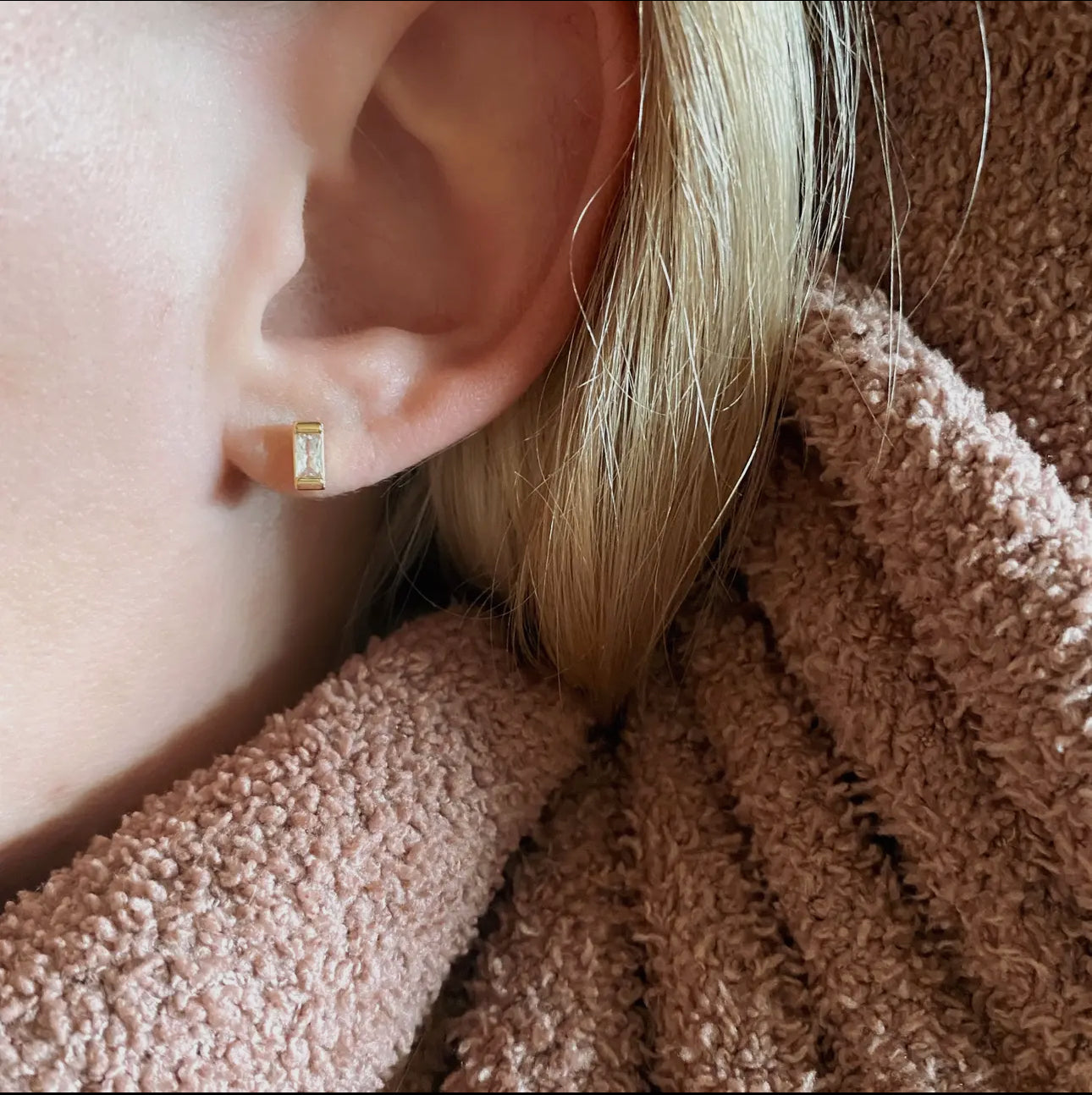 18k gold filled cubic zirconia baguette stud earrings