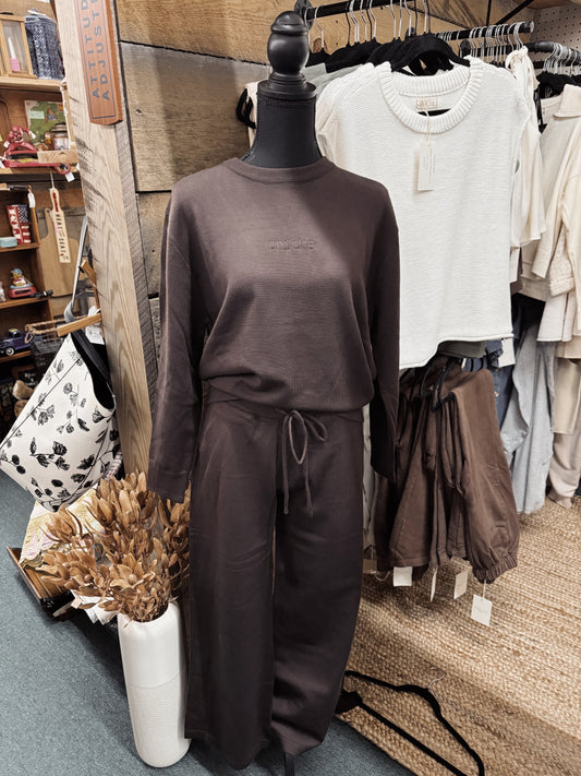 yarn knit mocha sweater & pant set