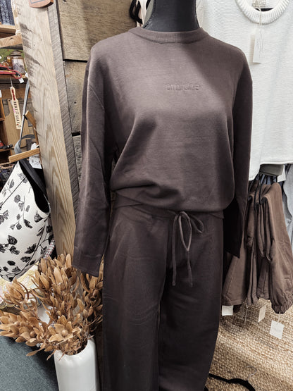 yarn knit mocha sweater & pant set